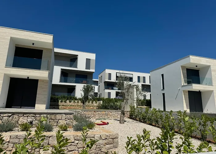 Dvj Apartments