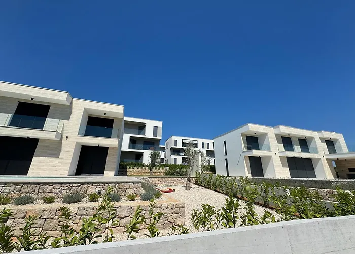 Dvj Apartments